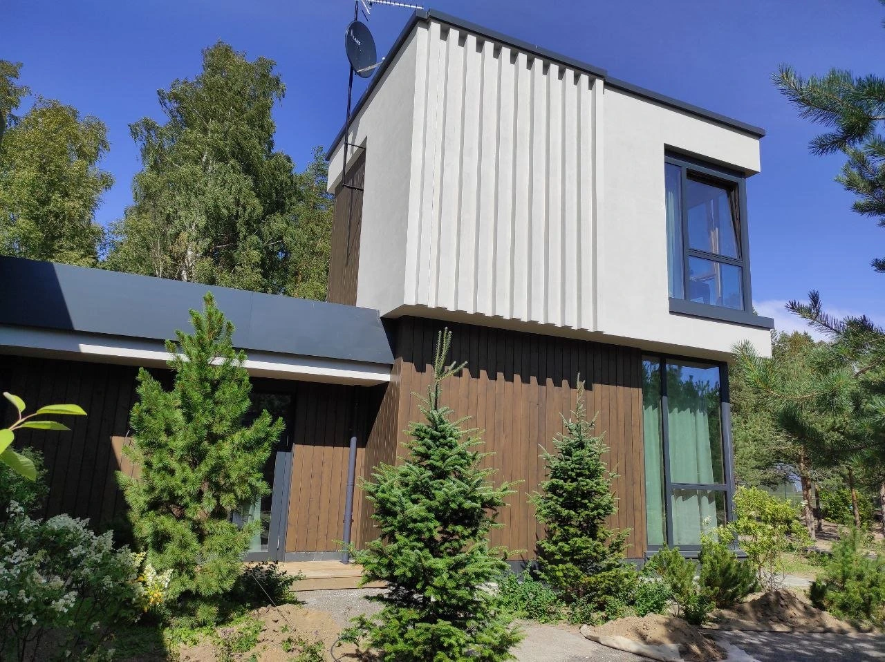 Interior and Exterior Decor